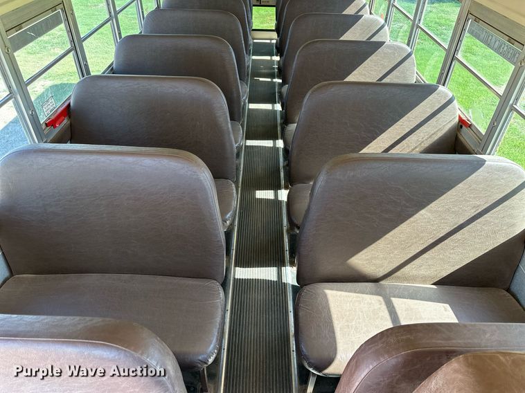 image for item NP9760 1998 Blue Bird  school bus