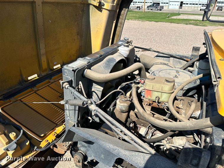 image for item NP9760 1998 Blue Bird  school bus