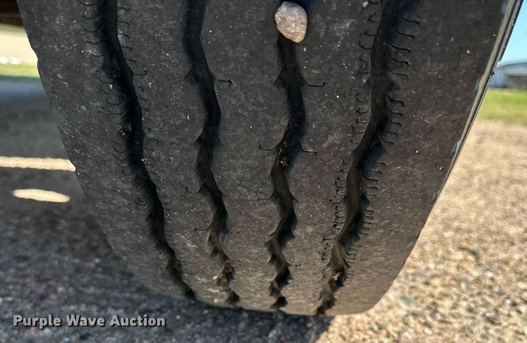 image for item NP9760 1998 Blue Bird  school bus