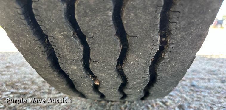 image for item NP9760 1998 Blue Bird  school bus