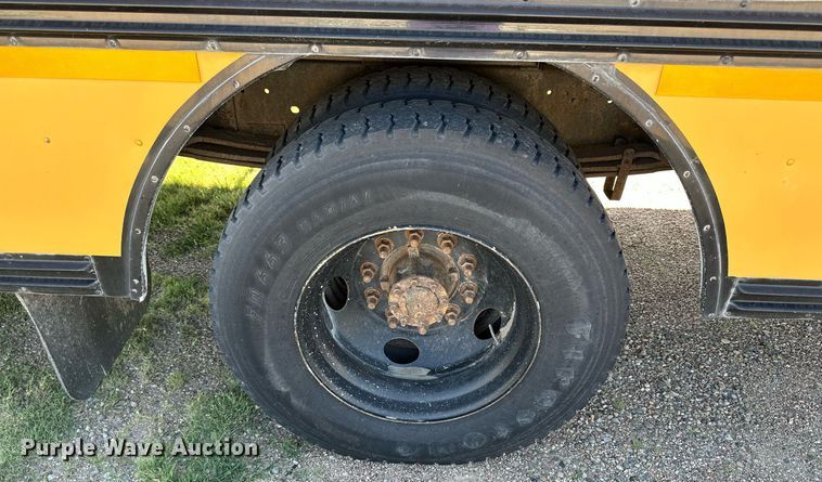 image for item NP9760 1998 Blue Bird  school bus