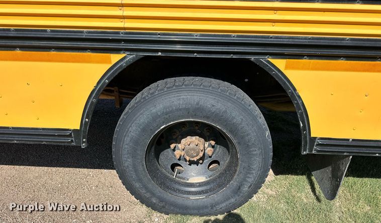 image for item NP9760 1998 Blue Bird  school bus