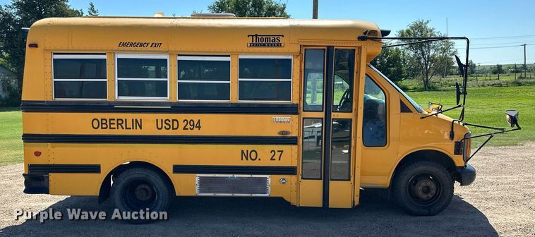 image for item NP9761 2001 Thomas  school bus