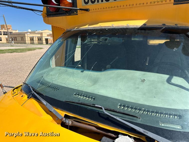 image for item NP9761 2001 Thomas  school bus