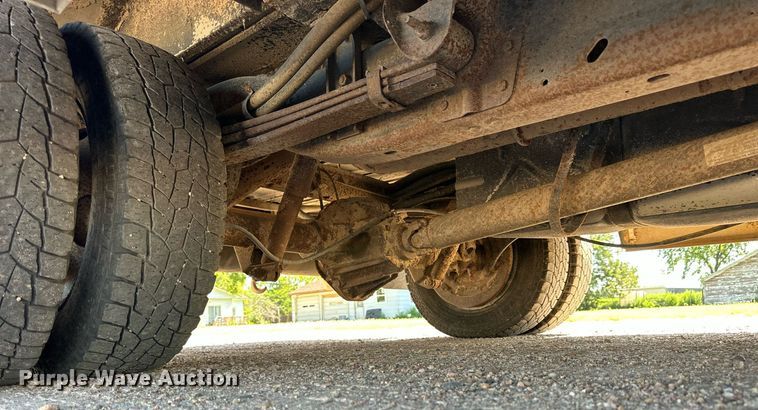 image for item NP9761 2001 Thomas  school bus