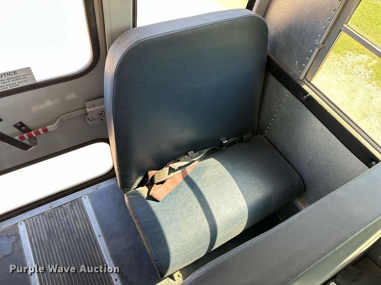 image for item NP9761 2001 Thomas  school bus