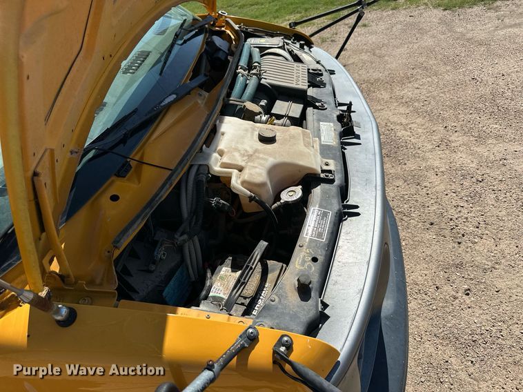 image for item NP9761 2001 Thomas  school bus