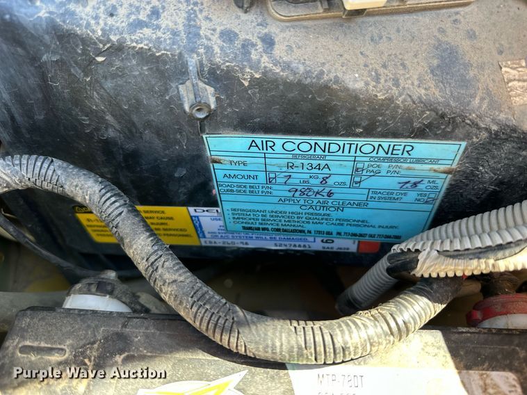 image for item NP9761 2001 Thomas  school bus