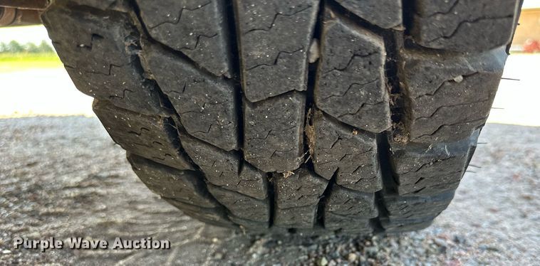 image for item NP9761 2001 Thomas  school bus