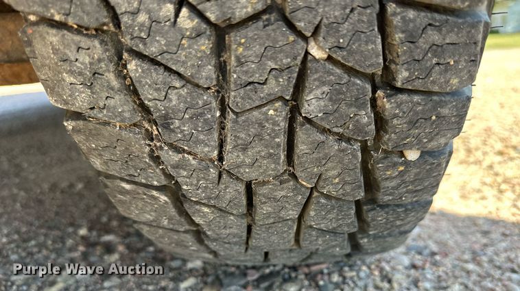 image for item NP9761 2001 Thomas  school bus