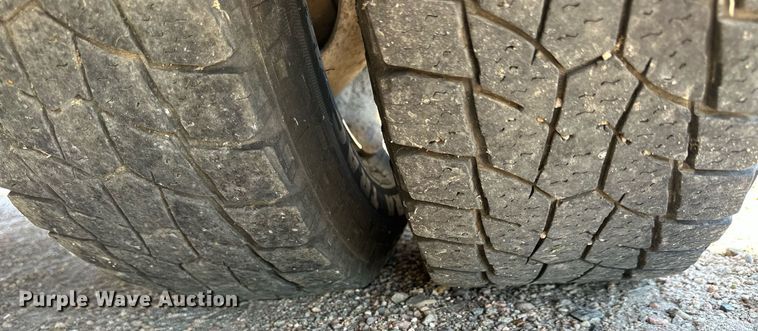 image for item NP9761 2001 Thomas  school bus