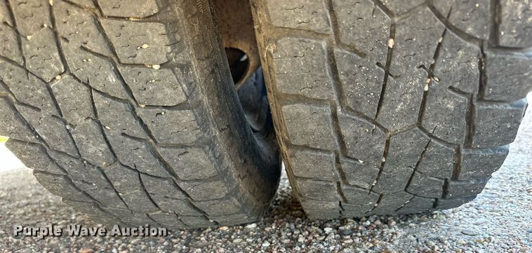 image for item NP9761 2001 Thomas  school bus