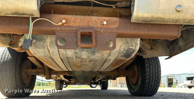 image for item NP9762 1987 Chevrolet Suburban  SUV