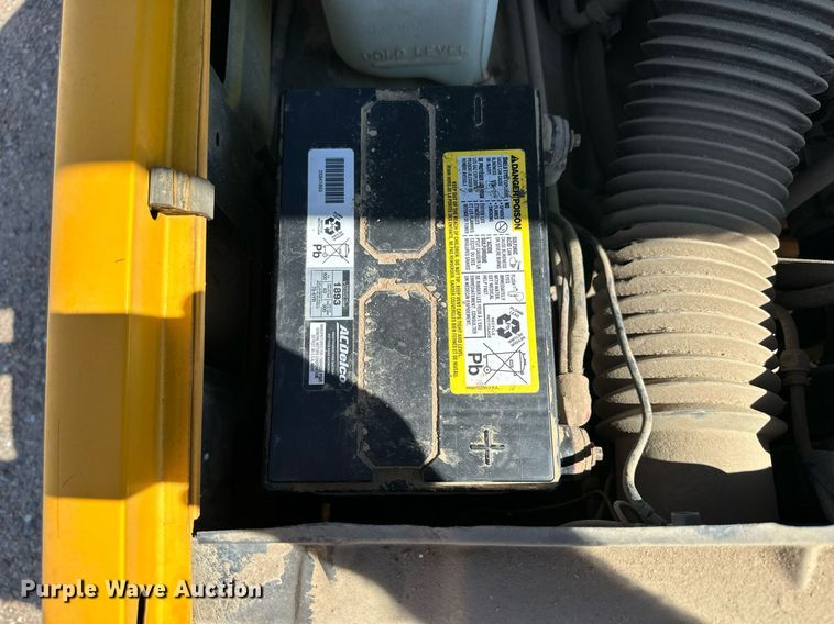 image for item NP9762 1987 Chevrolet Suburban  SUV