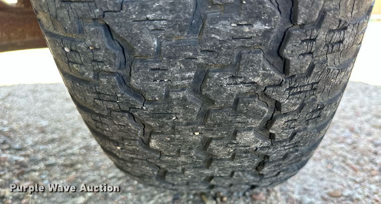 image for item NP9762 1987 Chevrolet Suburban  SUV