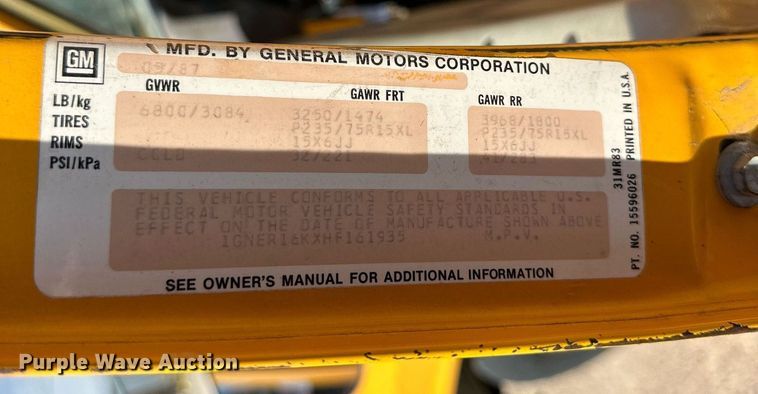 image for item NP9762 1987 Chevrolet Suburban  SUV