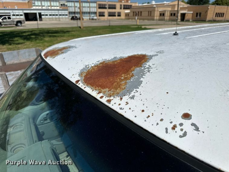 image for item NP9763 1996 Chevrolet Suburban  SUV