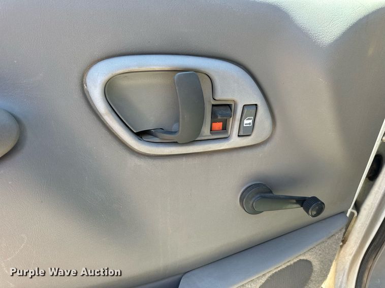 image for item NP9763 1996 Chevrolet Suburban  SUV