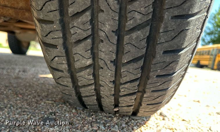 image for item NP9763 1996 Chevrolet Suburban  SUV