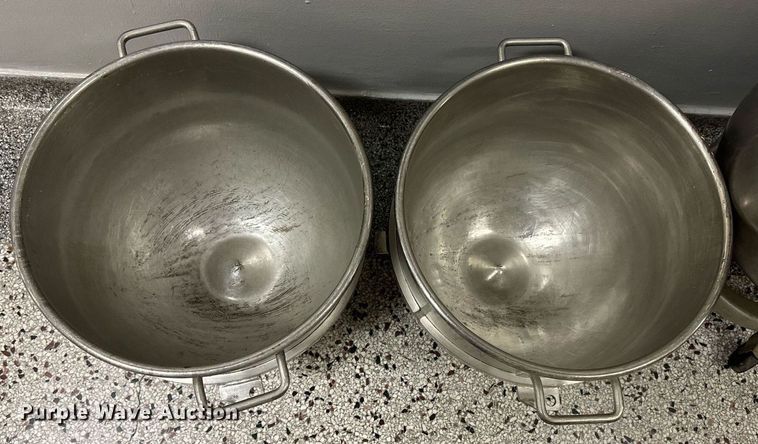 image for item NP9765 Univex SRM604  mixer