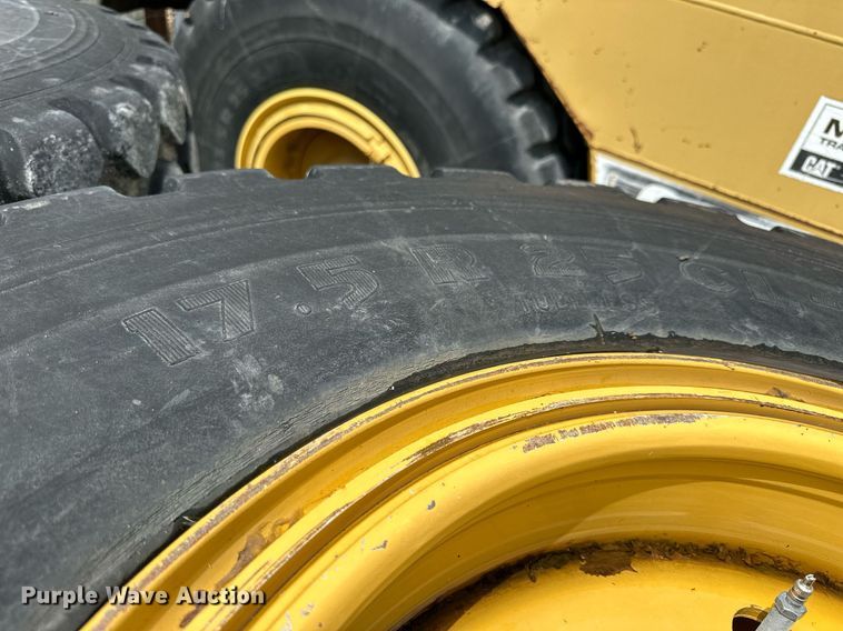 image for item NP9785 (6) 17.5R25 tires and wheels