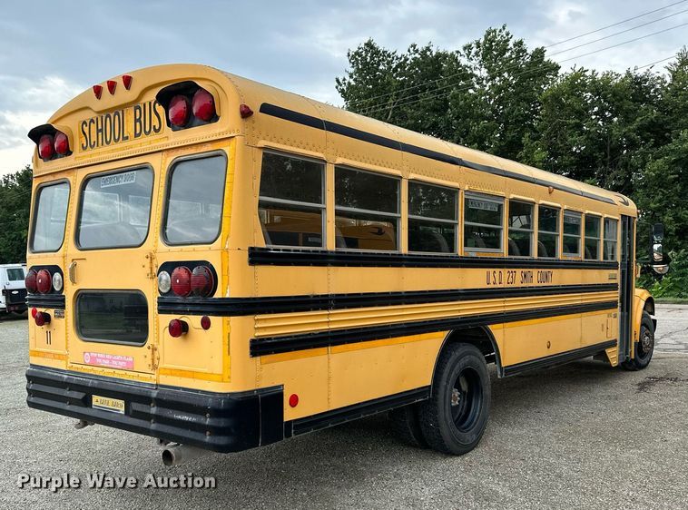 image for item NP9787 1996 International 3800  school bus