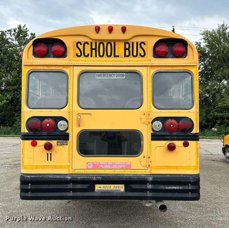 image for item NP9787 1996 International 3800  school bus