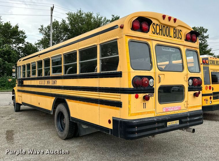 image for item NP9787 1996 International 3800  school bus