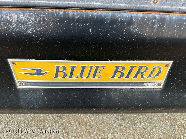 image for item NP9787 1996 International 3800  school bus