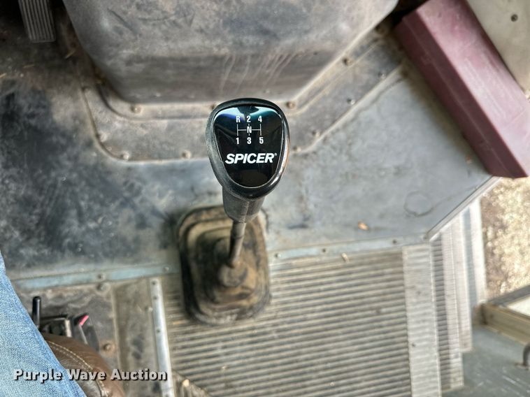 image for item NP9787 1996 International 3800  school bus