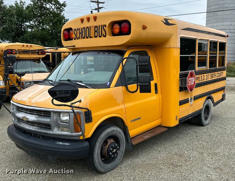 image for item NP9788 1999 Chevrolet Express 3500  school bus