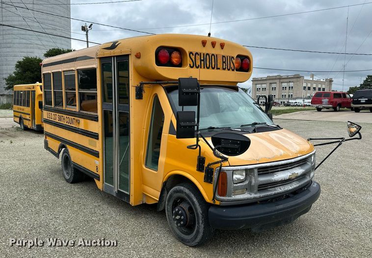 image for item NP9788 1999 Chevrolet Express 3500  school bus