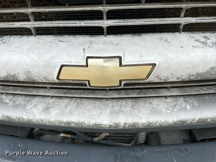 image for item NP9788 1999 Chevrolet Express 3500  school bus