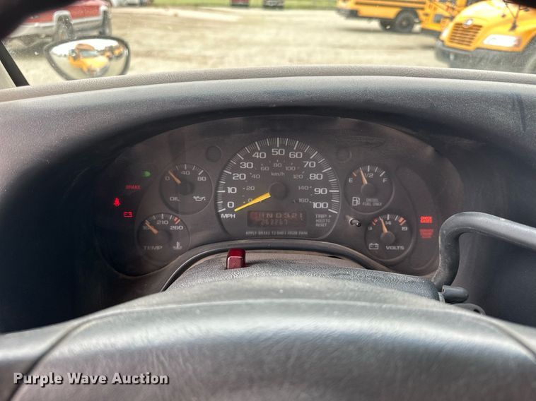 image for item NP9788 1999 Chevrolet Express 3500  school bus
