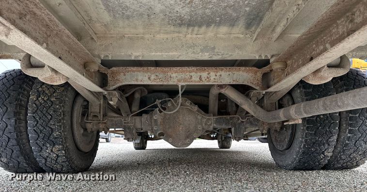 image for item NP9788 1999 Chevrolet Express 3500  school bus