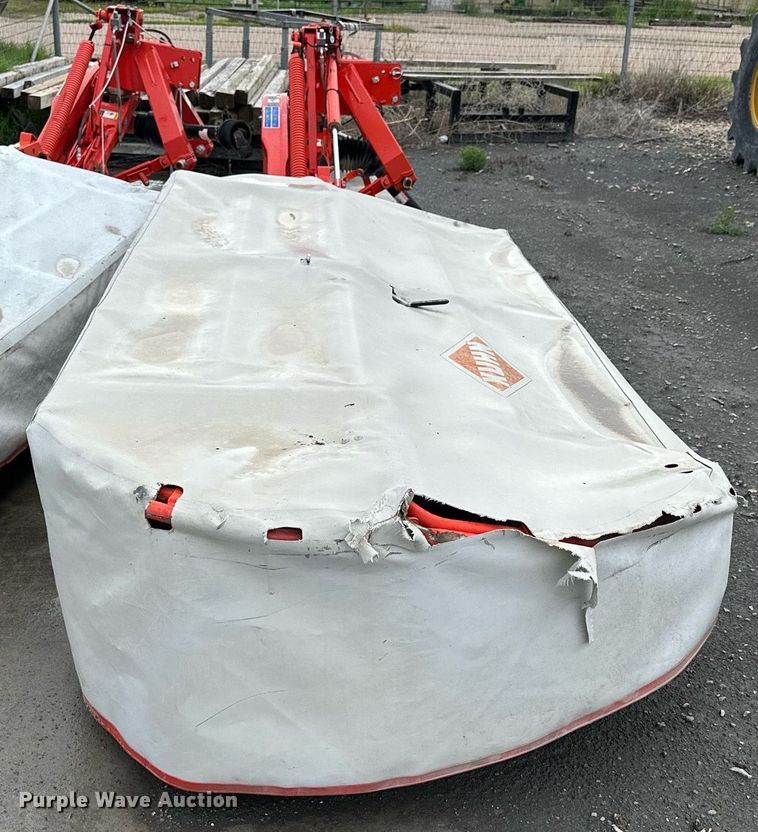 image for item NP9791 Kuhn GMD310HD  disc mower