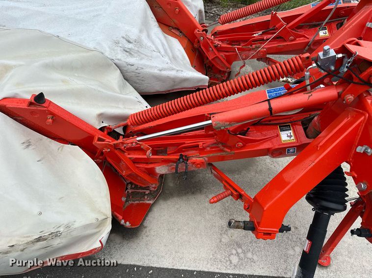 image for item NP9791 Kuhn GMD310HD  disc mower