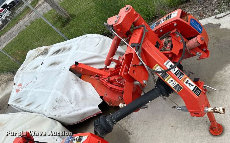 image for item NP9792 Kuhn GMD310HD  disc mower