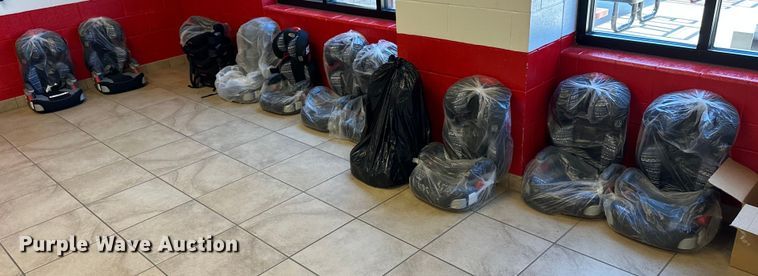 image for item NP9803 (15) car seats