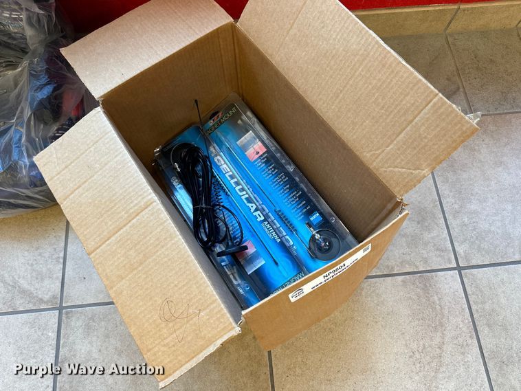 image for item NP9804 (4) cellular antennas