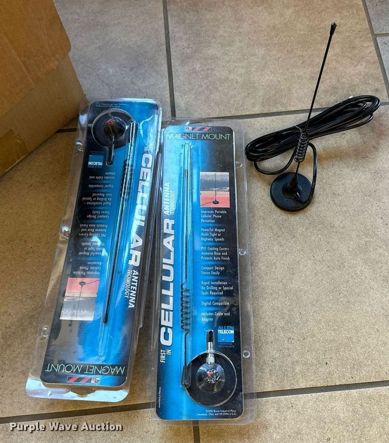 image for item NP9804 (4) cellular antennas