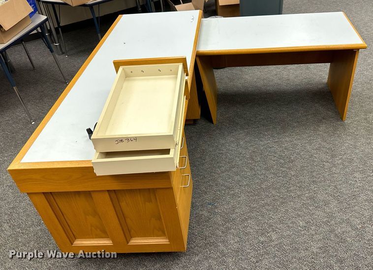 image for item NP9806 Desk