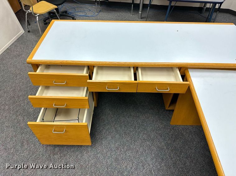 image for item NP9806 Desk