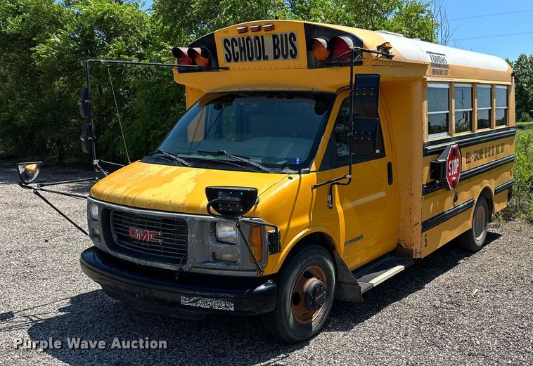 image for item NP9807 1998 GMC Savana G3500  school bus