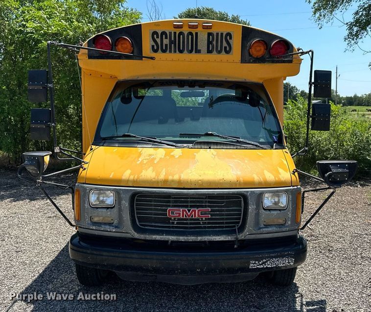 image for item NP9807 1998 GMC Savana G3500  school bus