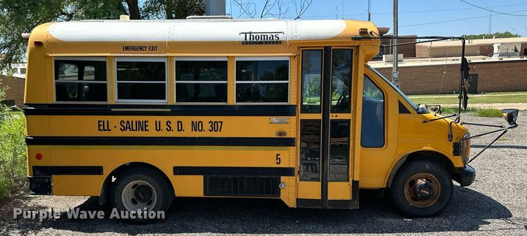 image for item NP9807 1998 GMC Savana G3500  school bus