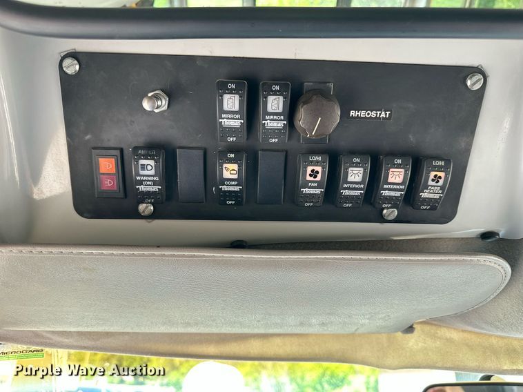 image for item NP9807 1998 GMC Savana G3500  school bus