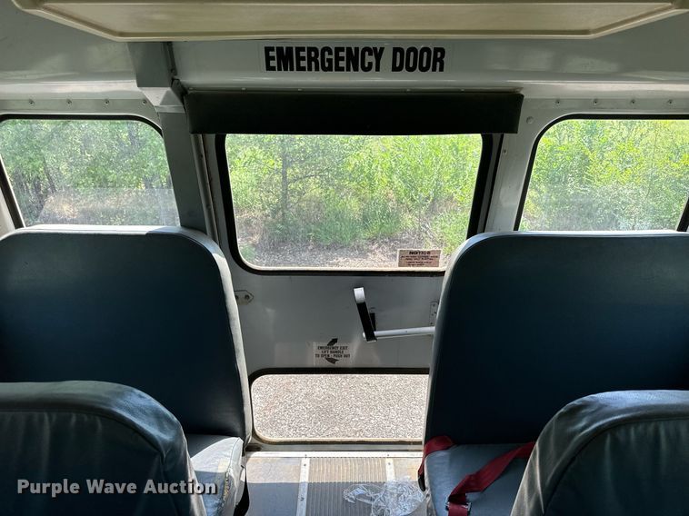 image for item NP9807 1998 GMC Savana G3500  school bus