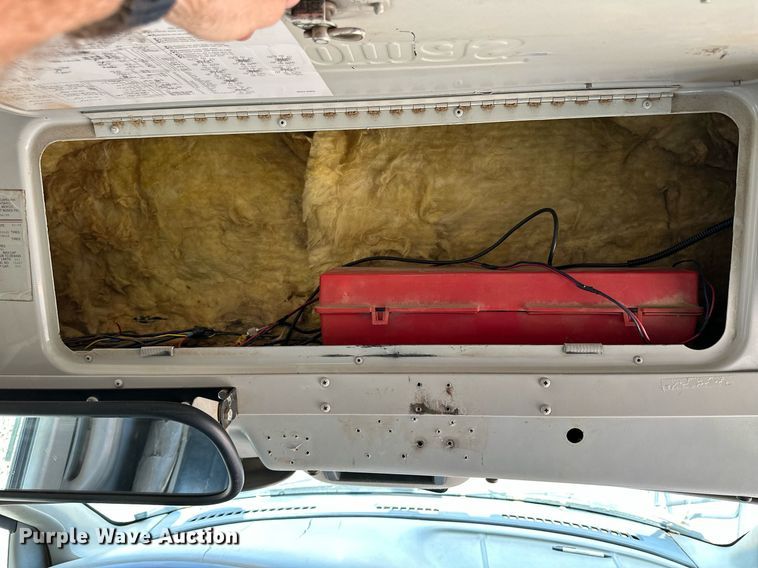 image for item NP9807 1998 GMC Savana G3500  school bus