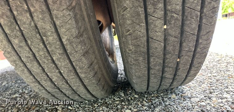 image for item NP9807 1998 GMC Savana G3500  school bus